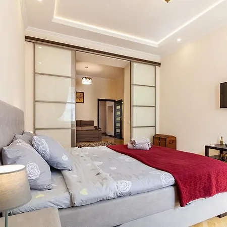 On Tamanska - вулиця дарії гусяк Apartament Lwów