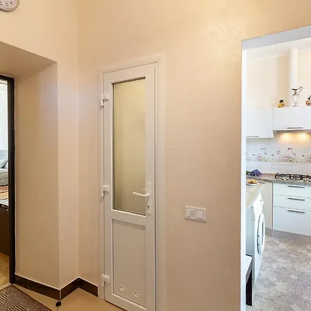 On Tamanska - вулиця дарії гусяк Apartment *