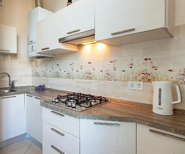 Apartamento 3, 4, Tamanska, дарії гусяк